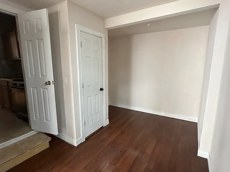 1707 Colorado St — Photo 13