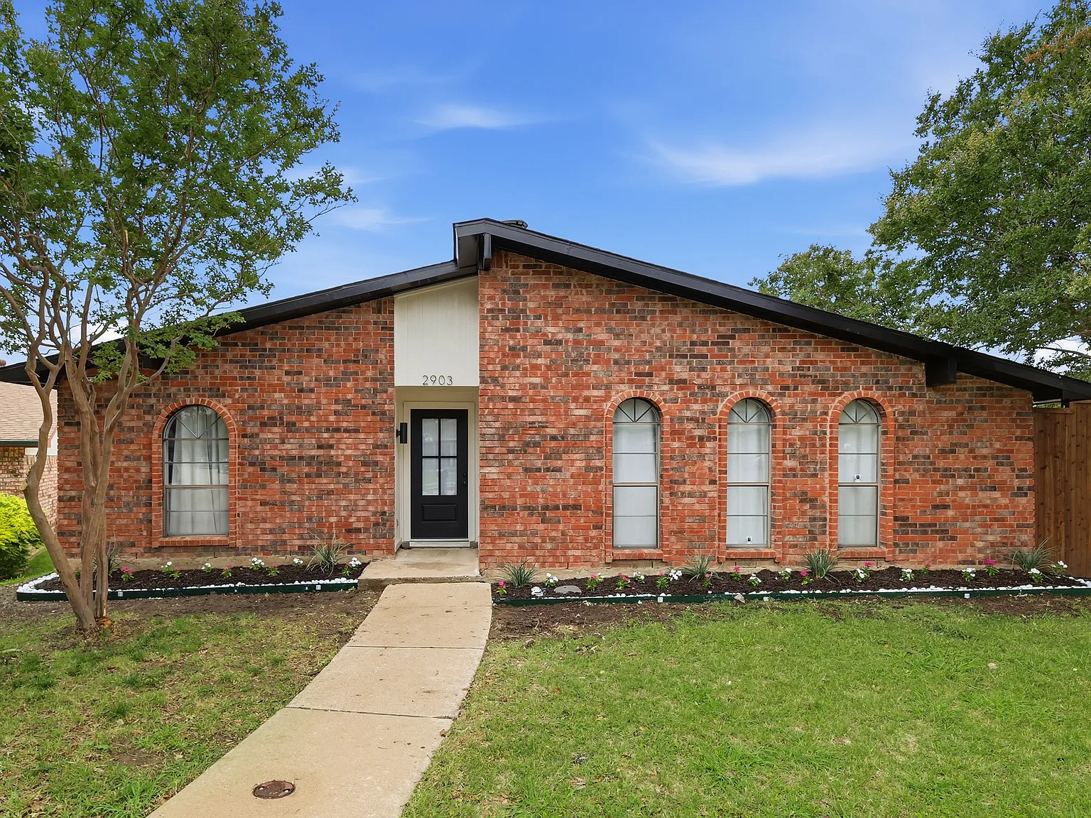 3 bed, 1514 sqft, $2,800 — Photo 1
