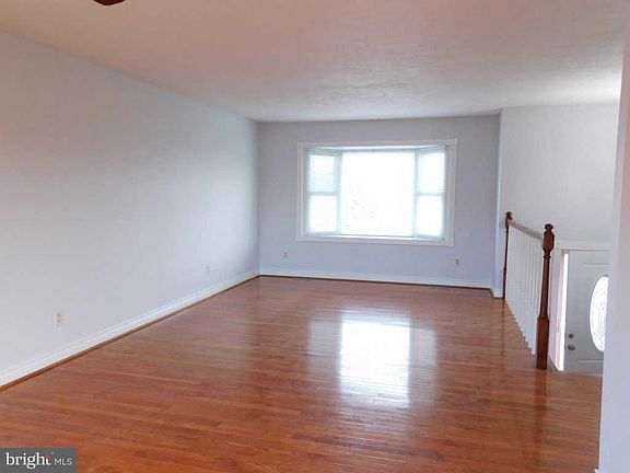 5th image of 6650 Brookside Ct