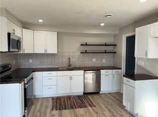 614 Maple St, Lathrop, MO 64465