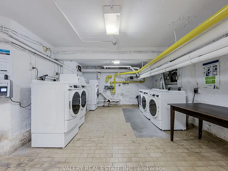 391 Sherbourne St #103 — Photo 7