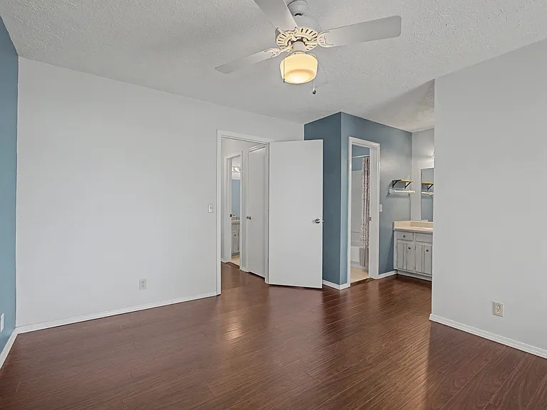 4316 Baton Rouge Dr — Photo 12