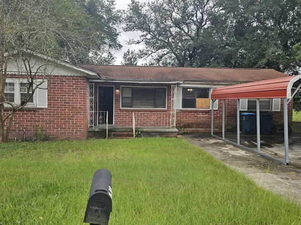 2804 Hopkins Ave, Brunswick, GA 31520