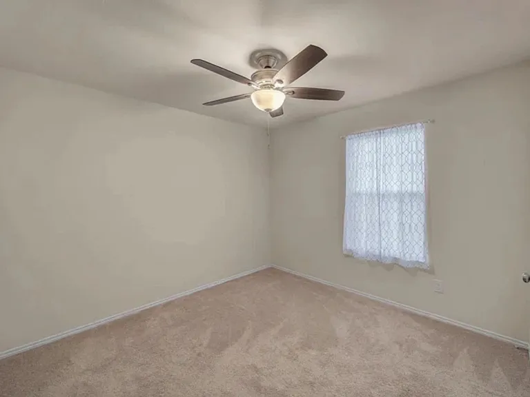 5689 McClelland St — Photo 7