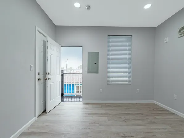 807 Avenue K, Galveston, TX 77550