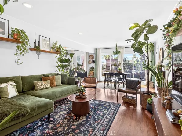 907 E Ocean Blvd, Long Beach, CA 90802