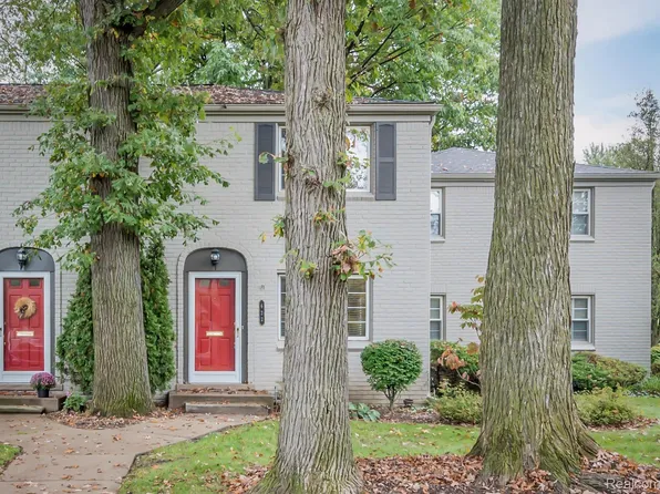 622 Graefield Ct, Birmingham, MI 48009