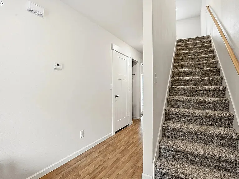 427 Harris Ln — Photo 12
