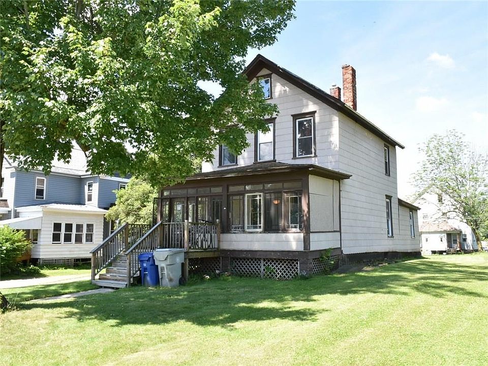 1st image of 1096 S Main St