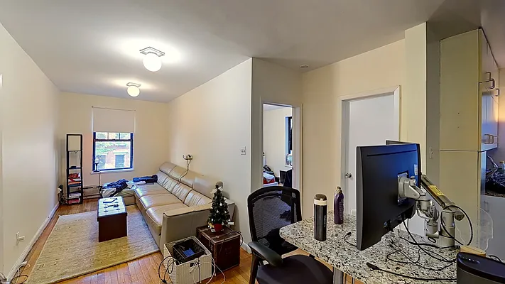 Rented by Emor Management Inc. | media 38