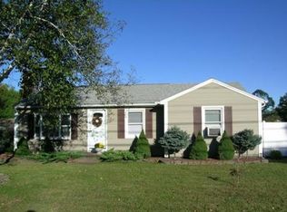 917 Suffield St, Agawam, MA 01001