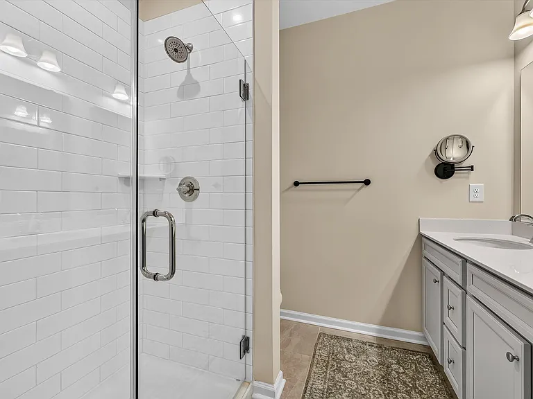 1006 Ketchum Ct — Photo 28