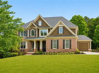 62 Applewood Ln, Acworth, GA 30101