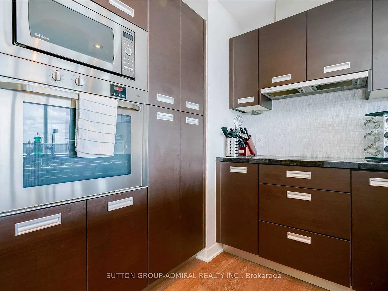 3 bed, $3,650 — Photo 4
