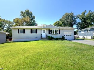 14 Apollo Dr, Jefferson Twp., NJ 07438