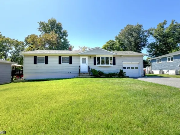 14 Apollo Dr, Jefferson Twp., NJ 07438