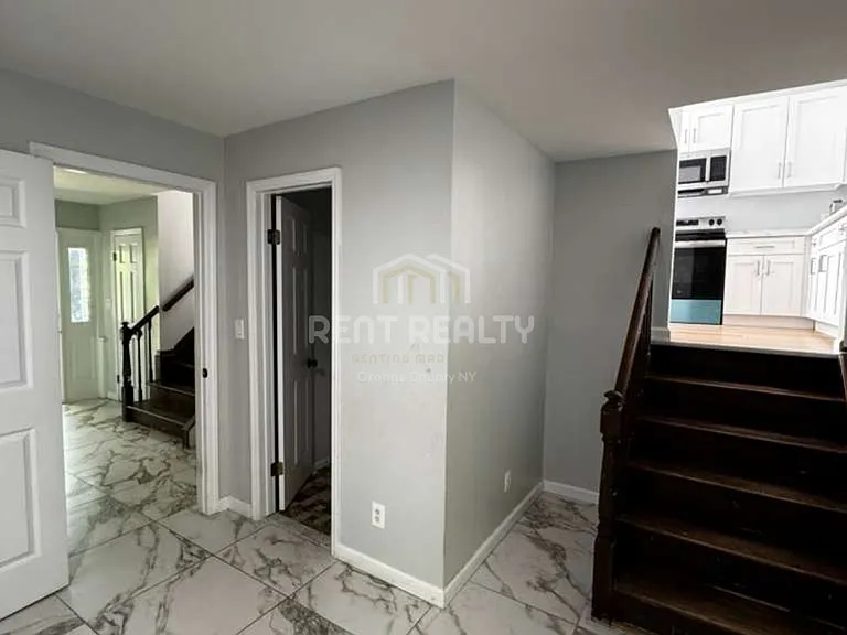 34 Cromwell Rd — Photo 3