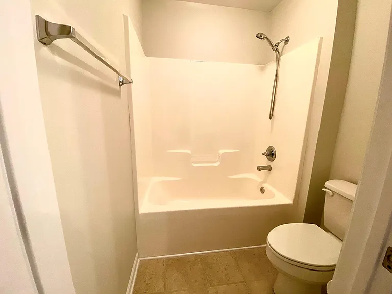 109 Paqcolet Dr — Photo 19