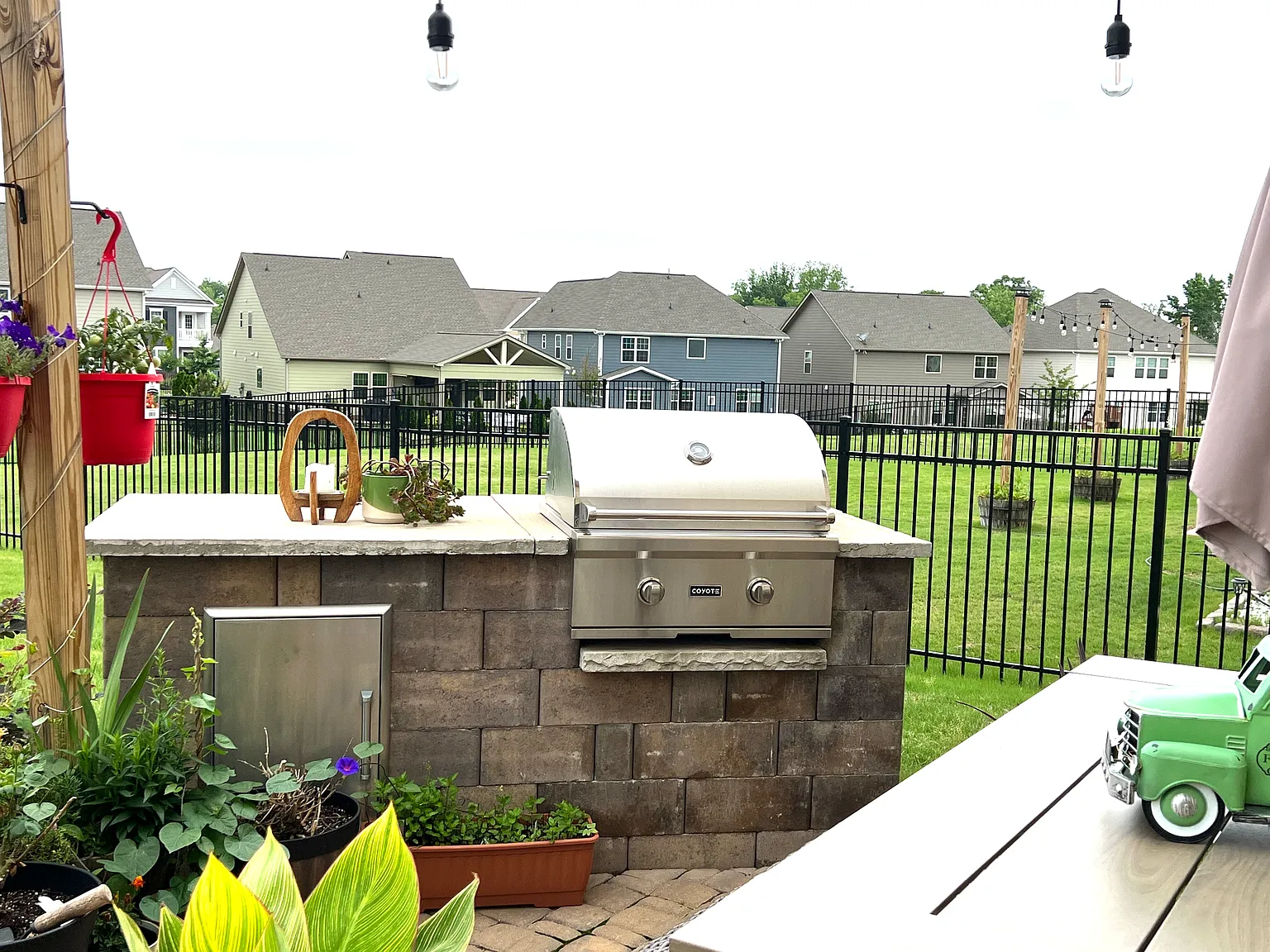 5 bed, 2688 sqft, $3,100 — Photo 2