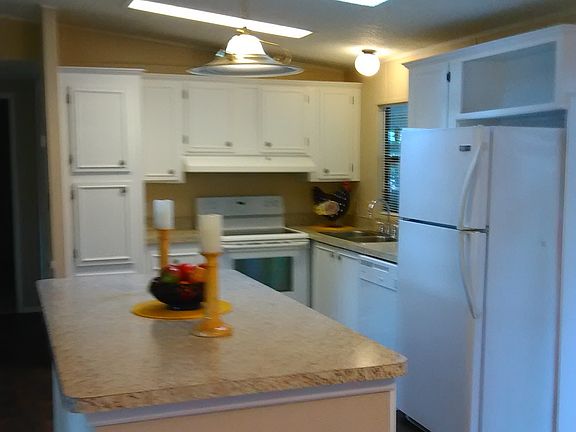 5th image of 620 Orange Tree Dr