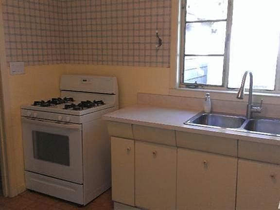5th image of 2260 Kensington Way