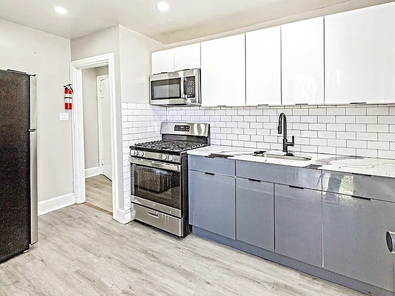 650 N Broad St #B — Photo 1