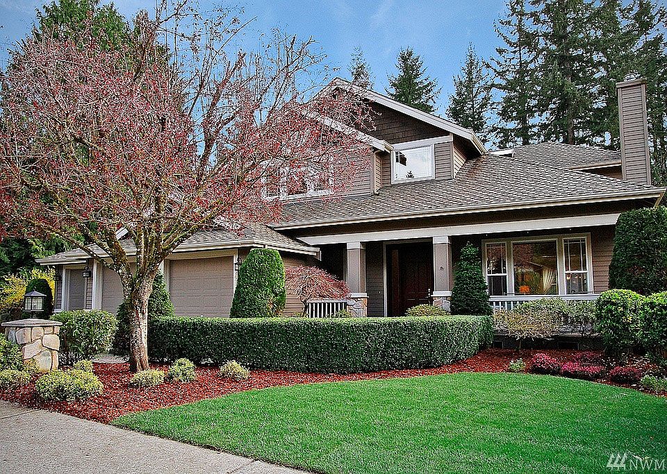 1st image of 20737 NE 8th St