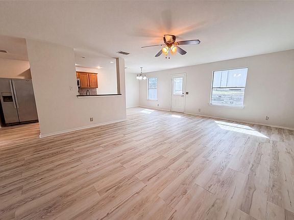 3rd image of 5810 Vasey Blvd