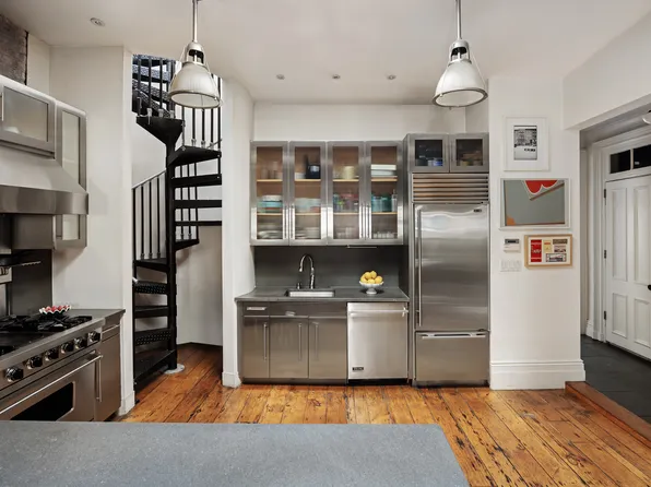 217 Second Avenue image 15 of 30