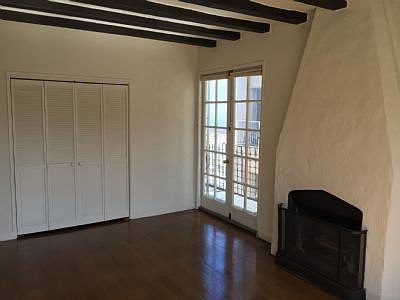 5th image of 899 Green St APT 507