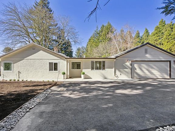 2nd image of 22430 Summit Rd