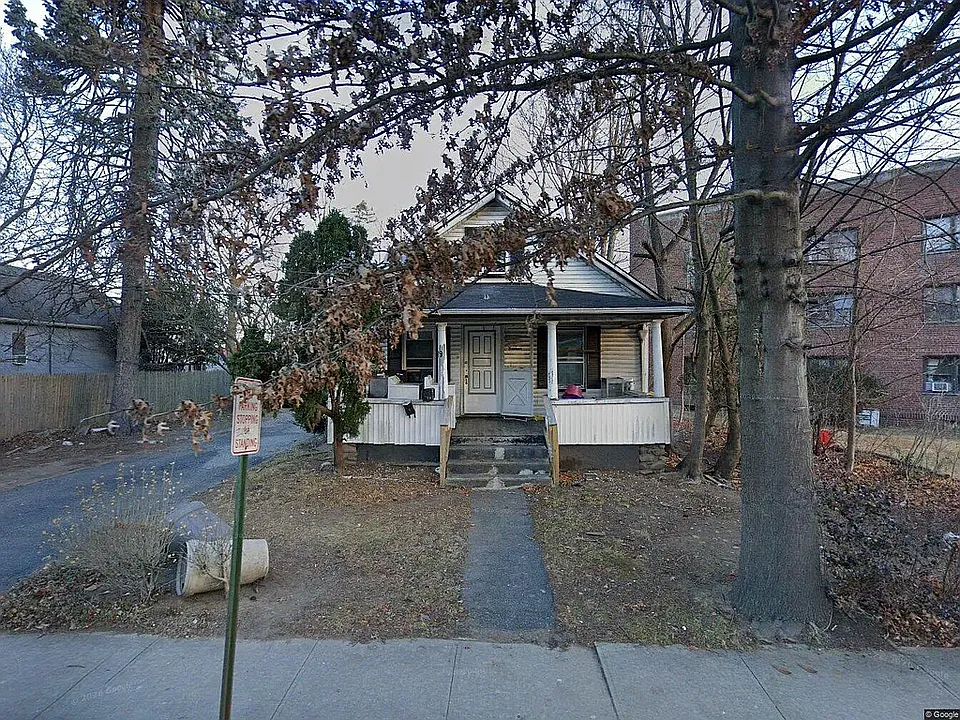 19 Van Orden Ave #O