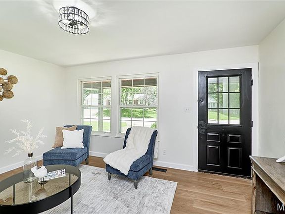 5th image of 10403 Saint Ives Dr