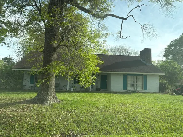 160 E Smith St, Sour Lake, TX 77659