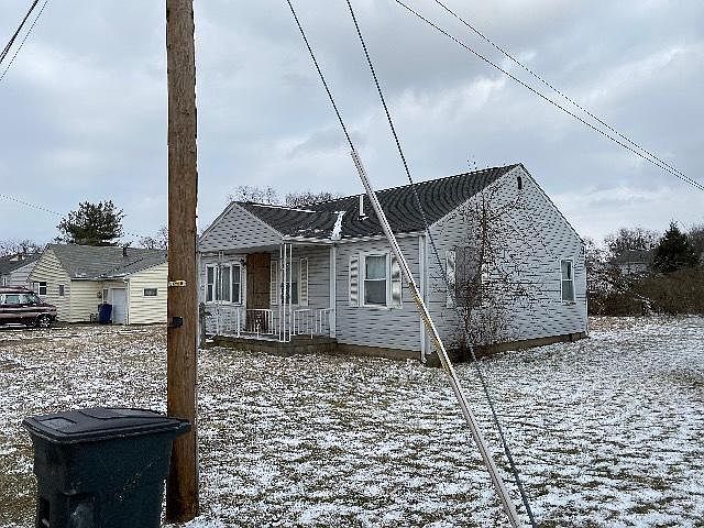 1st image of 72 Parker Ave