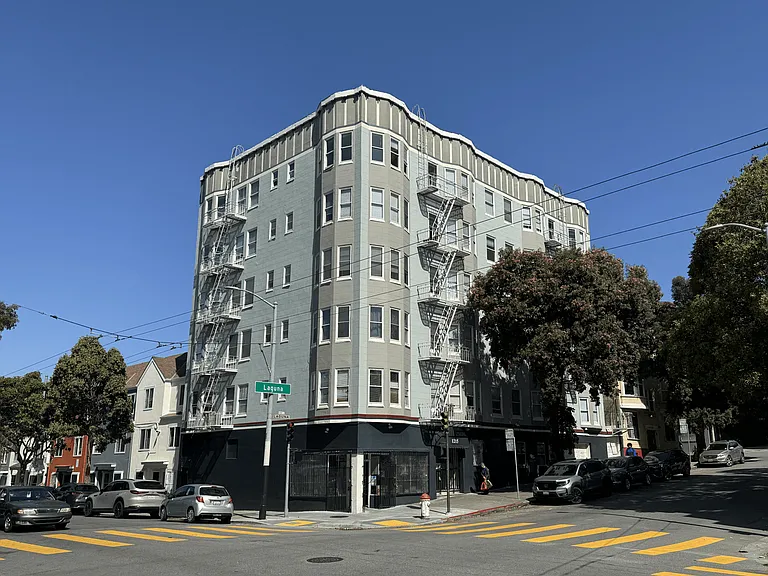 1215 Laguna Street — Photo 4