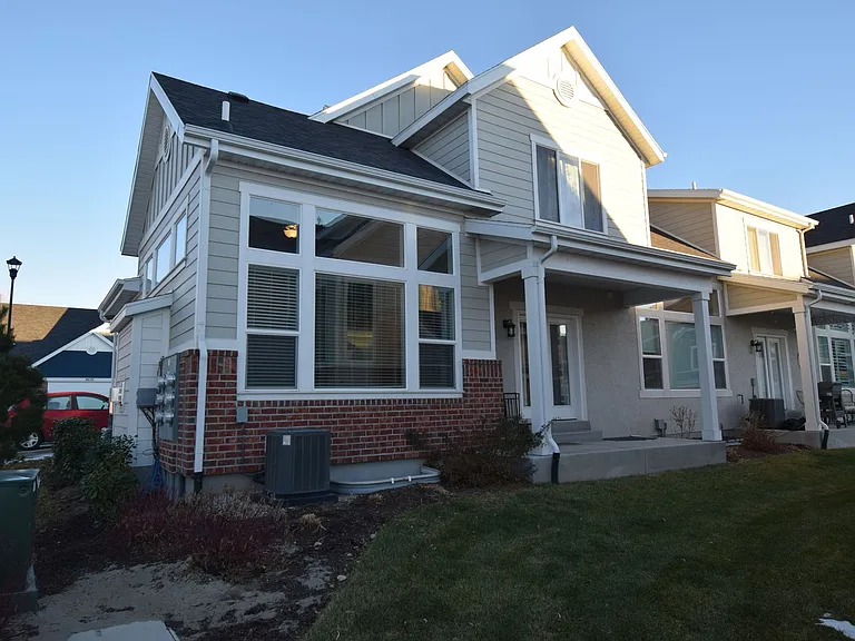 9242 S Rose Cottage Way — Photo 1