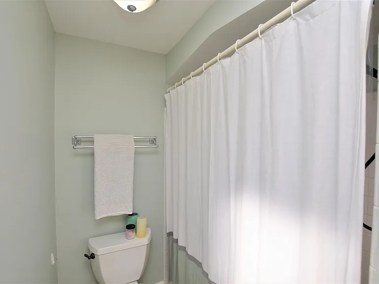 42215 Ladywood Dr — Photo 34