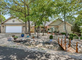 19 Rillington Dr, Bella Vista, AR 72714