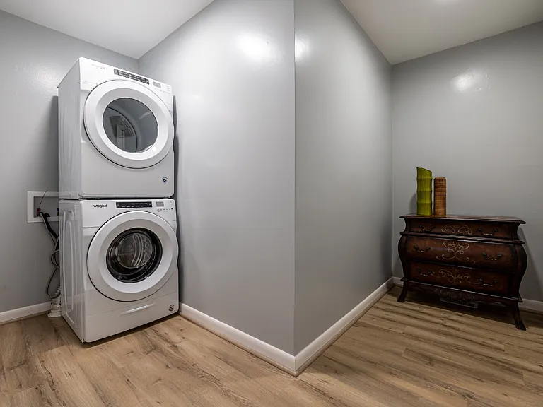 2404 Francis St #2404 — Photo 8
