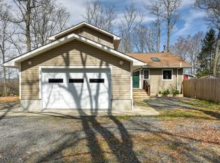 11 Mt Crest Rd, Jefferson Twp., NJ 07438