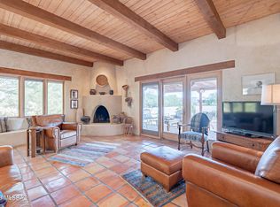 421 W Camino Del Poso, Green Valley, AZ 85614