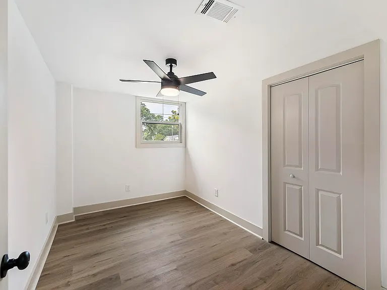 1411 Westway Dr — Photo 12