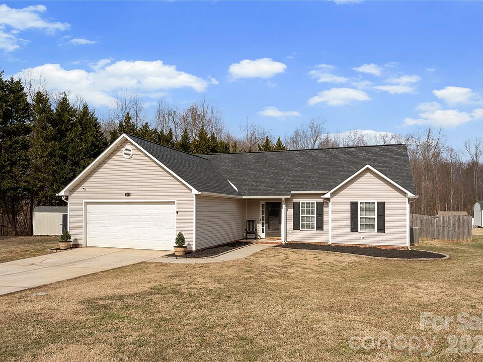 1st image of 126 Gilcrest Ln