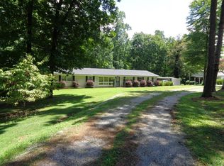 1038 Hayes Rd, Lawrenceburg, TN 38464