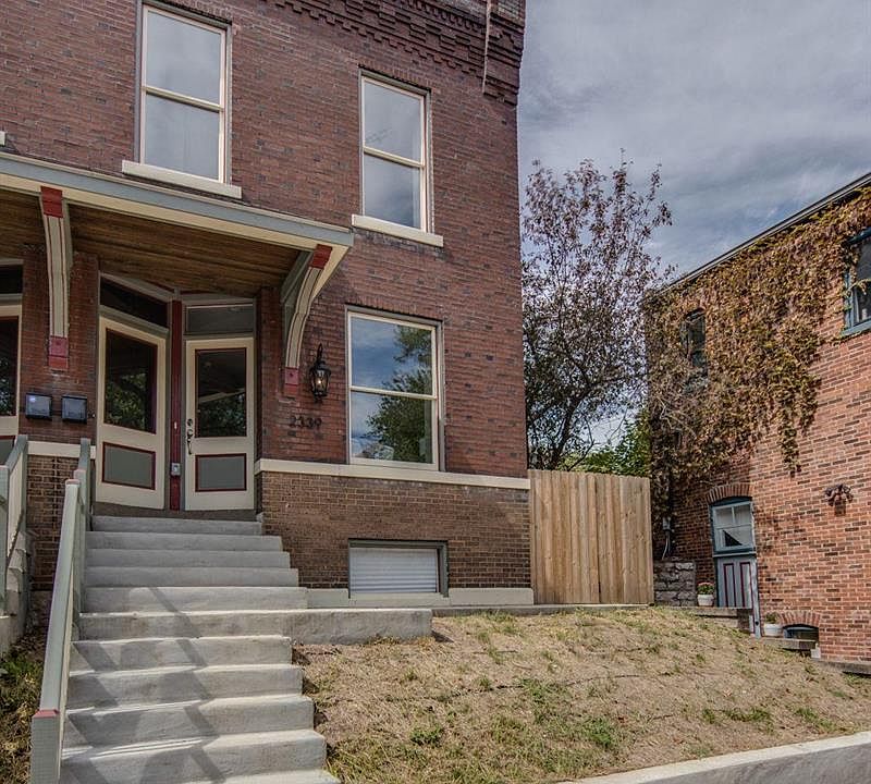 1st image of 2339-2341 S 11th St