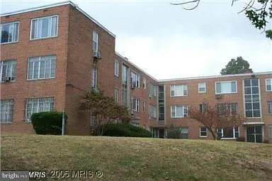 4000 E St SE photo 1
