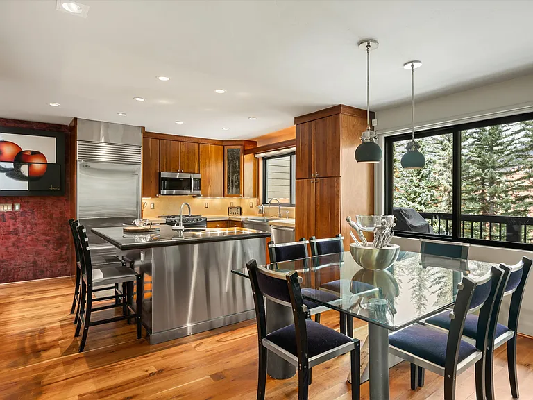 650 S Monarch St #9 — Photo 6