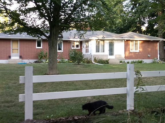 4th image of 414 W Sherry Dr