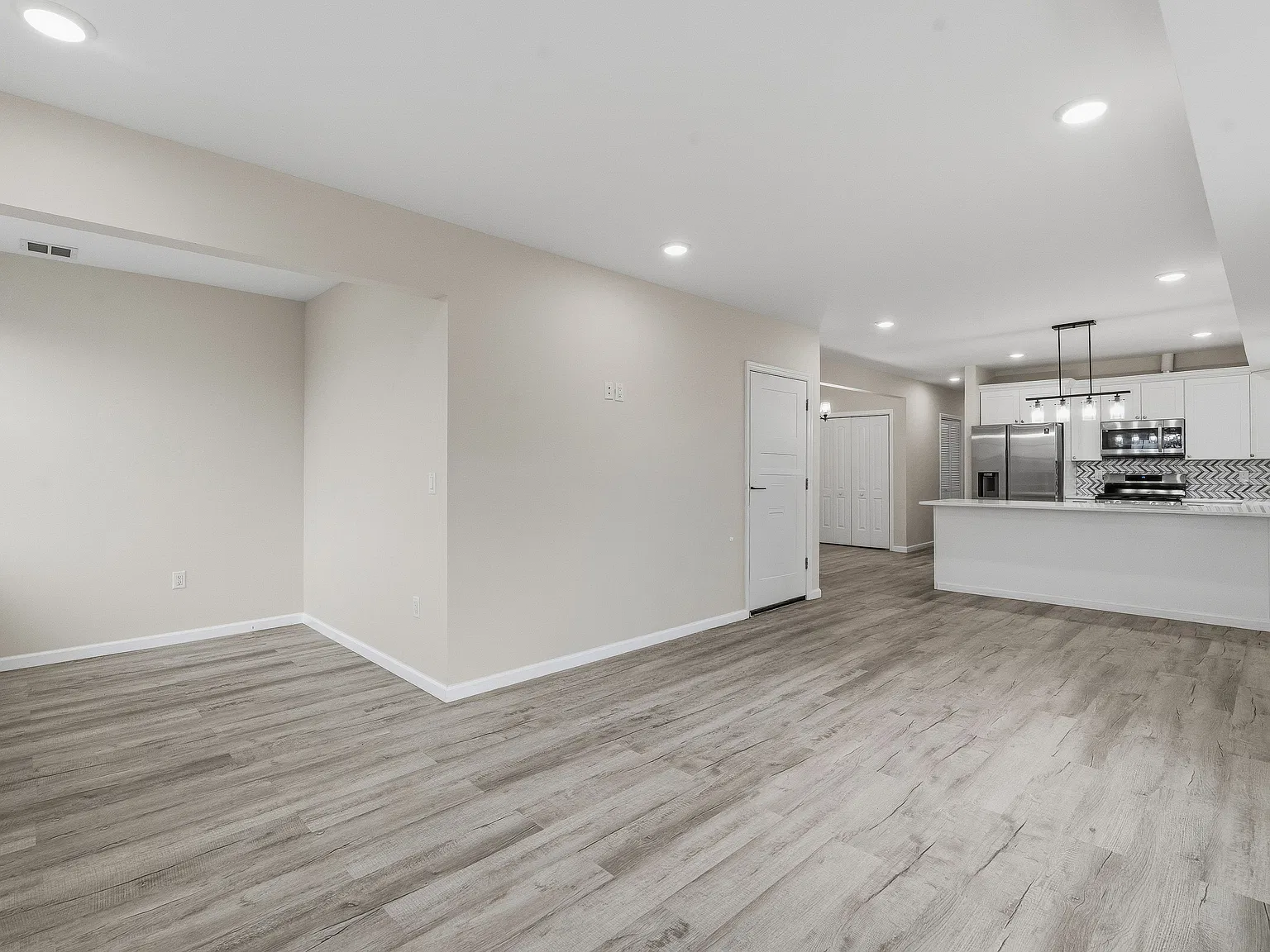 511 Grier Ave — Photo 3